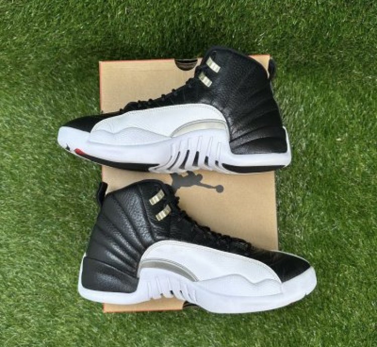 Air Jordan 12 Playoff 2022