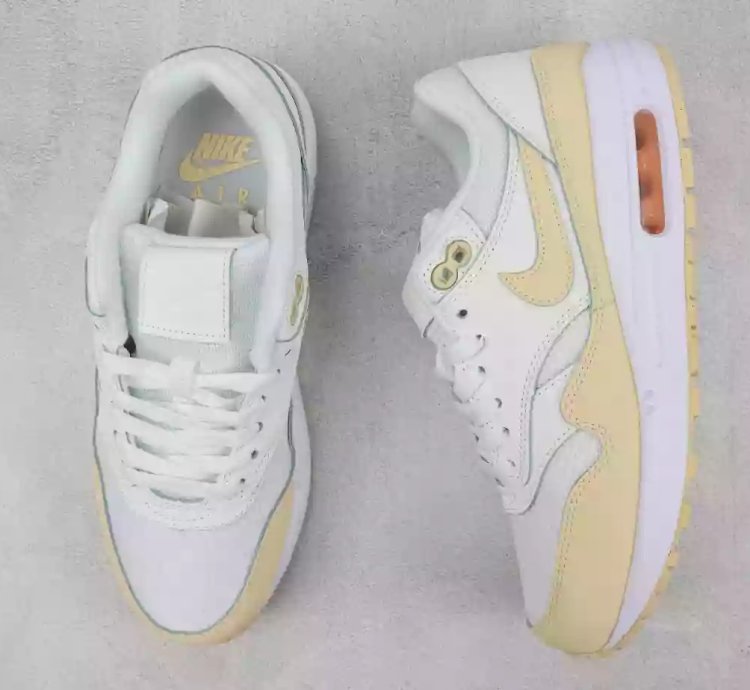 Nike Air Max 1 87 Trainers Light Bone Pale Vanilla Sail Football Grey Cobalt