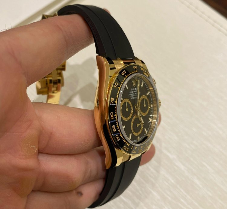 Rolex Daytona Black Dial Oysterflex Yellow Gold 40mm