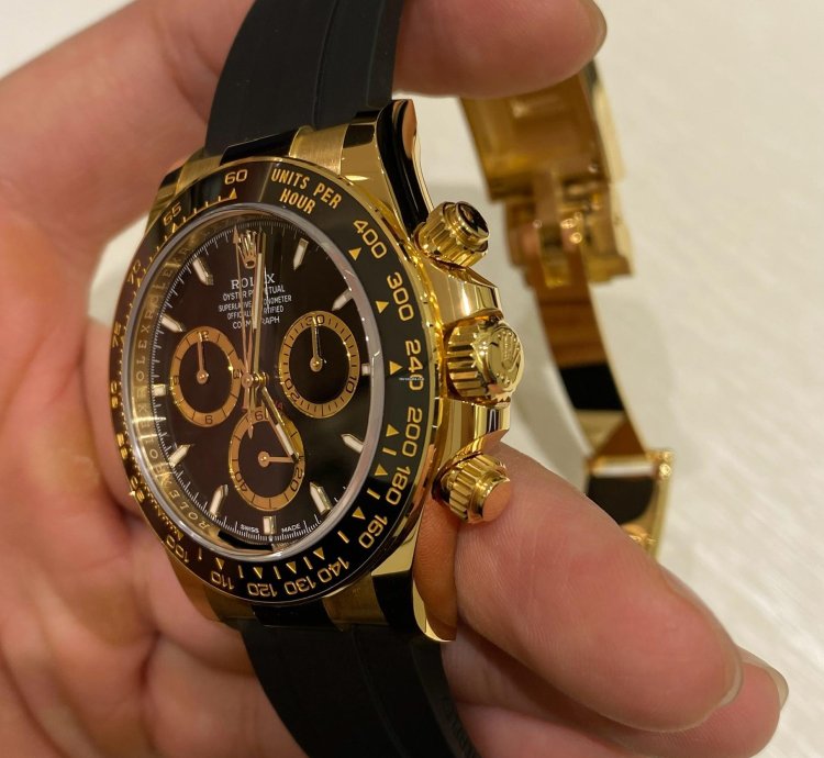 Rolex Daytona Black Dial Oysterflex Yellow Gold 40mm