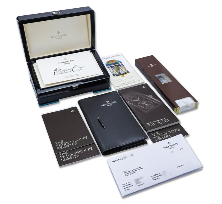 Patek Philippe Gondolo Ref 5200g-001 18k White Gold Folding Clasp Box Papers Bj 2016 Pp Service 2025