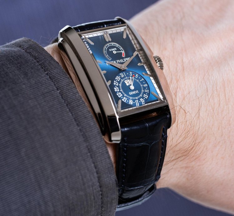 Patek Philippe Gondolo Ref 5200g-001 18k White Gold Folding Clasp Box Papers Bj 2016 Pp Service 2025