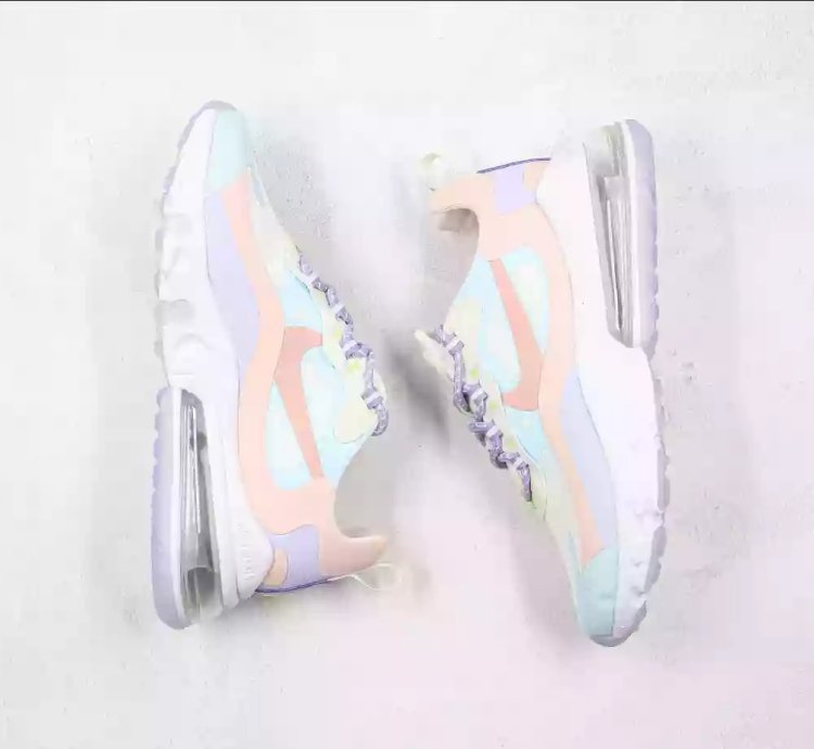 Nike Air Max 270 React Sail Coral Stardust