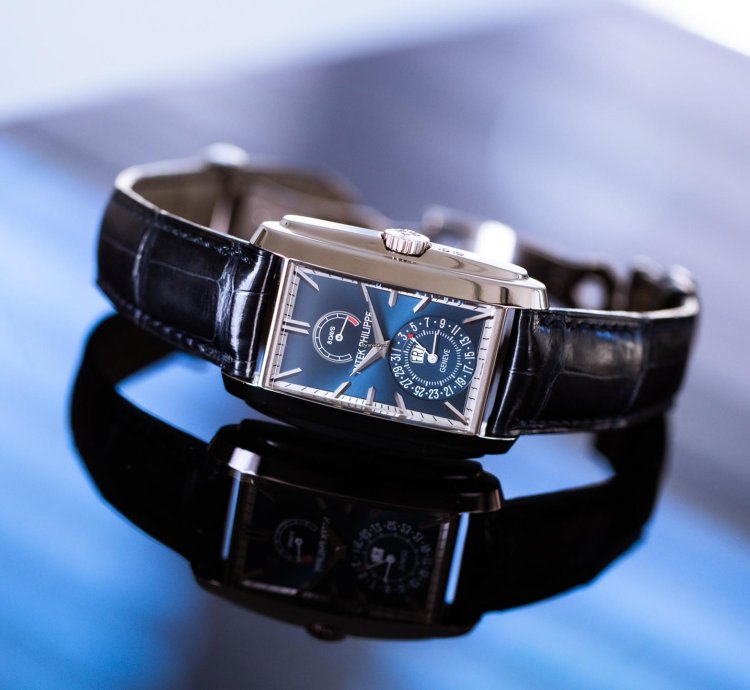 Patek Philippe Gondolo Ref 5200g-001 18k White Gold Folding Clasp Box Papers Bj 2016 Pp Service 2025