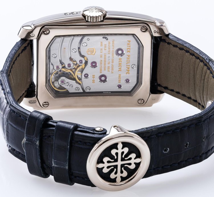 Patek Philippe Gondolo Ref 5200g-001 18k White Gold Folding Clasp Box Papers Bj 2016 Pp Service 2025