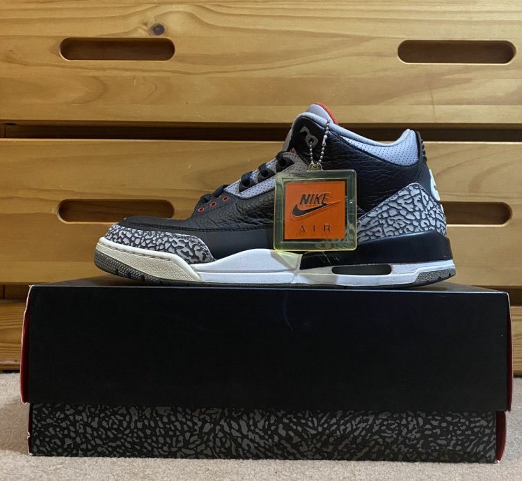 Air Jordan Retro 3 Black Cement 2018 Size 11 5