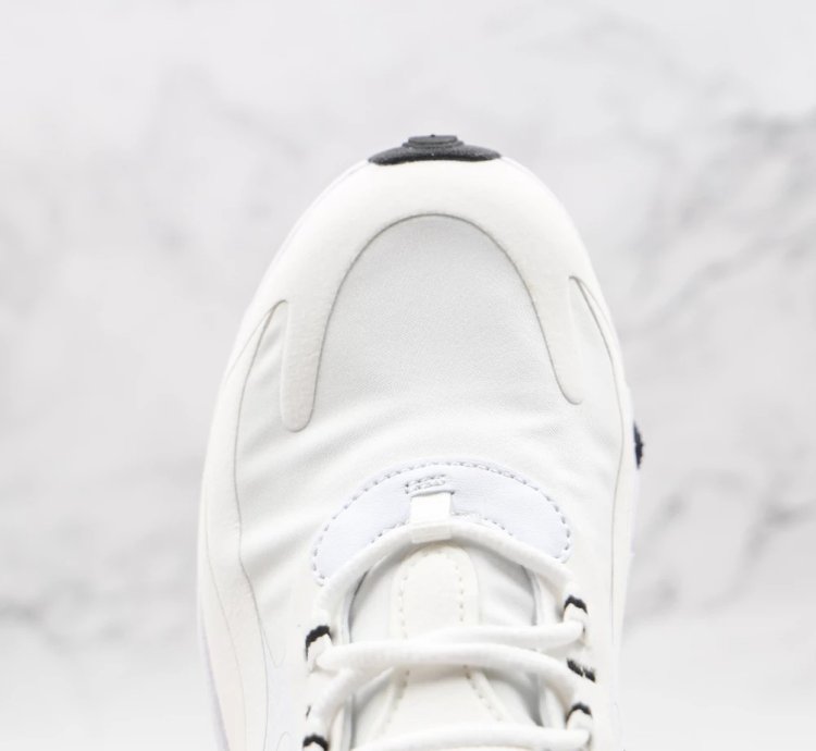 Nike Air Max 270 React W B