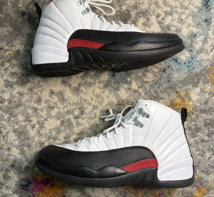 Air Jordan Retro 12 Taxi Flip Size 10