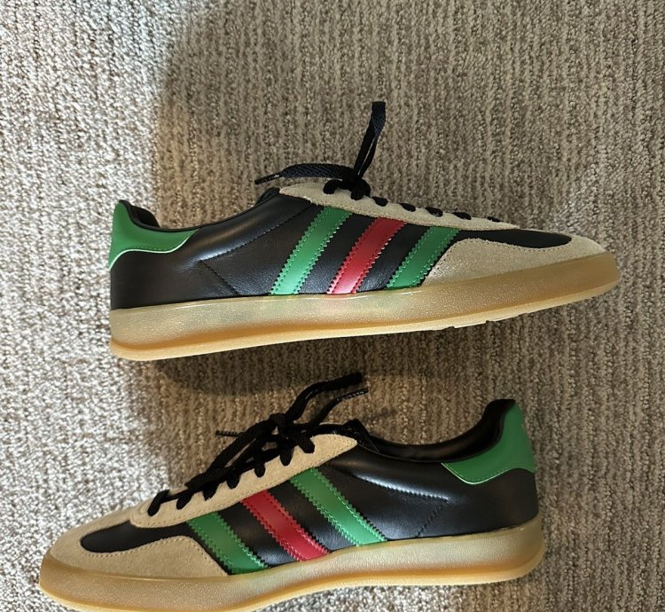New- Gucci Adidas Gazelle - Black - Size 10