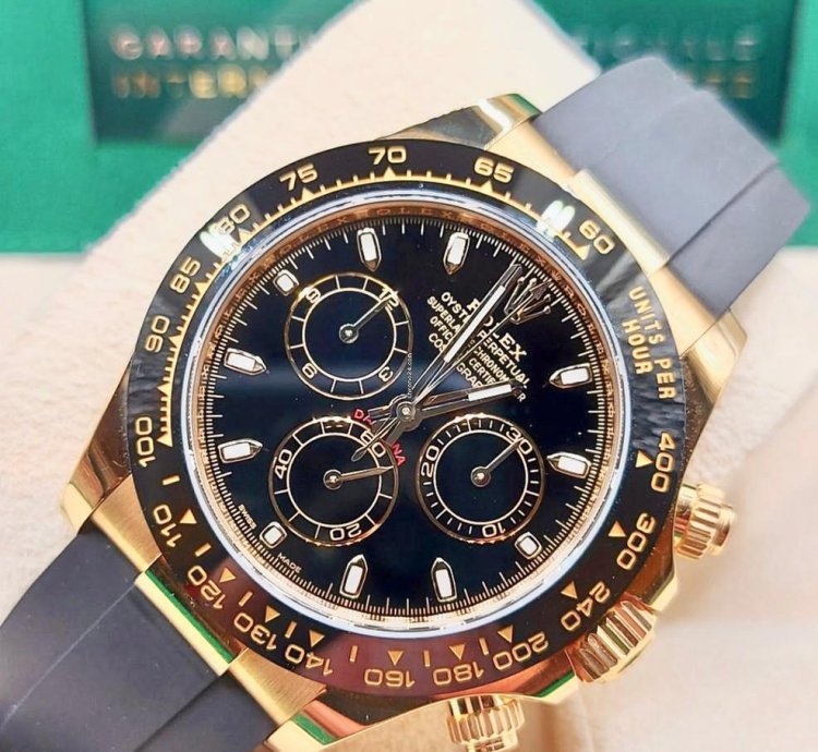 Rolex Daytona Black Dial Unworn Full Set 116518ln