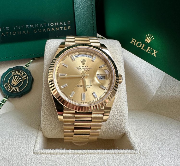 Rolex Day-date 40 228238 2023 Yellow Gold President Champagne Diamond Dial - Unworn Complete Set