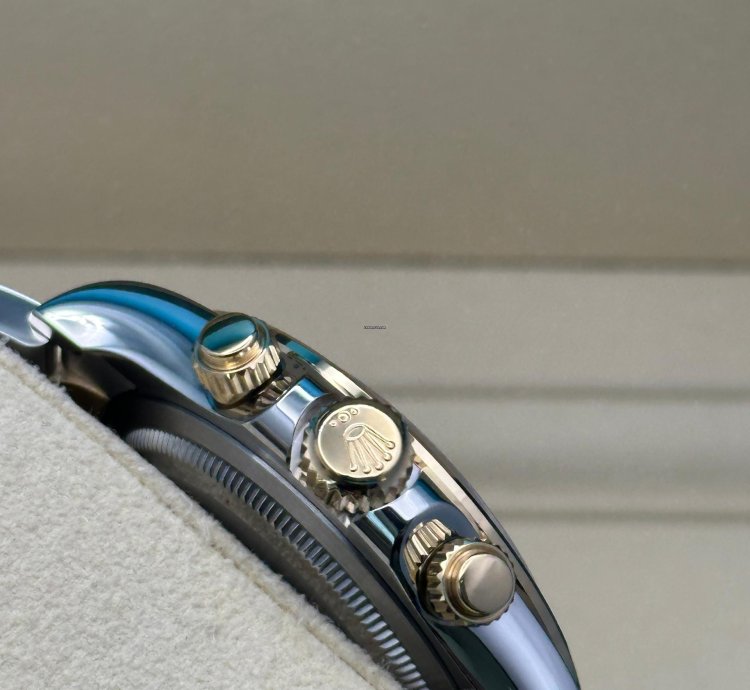Rolex Daytona Black Diamond Dial