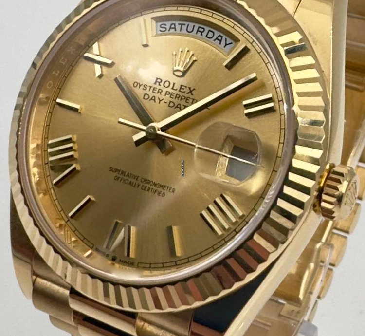 Rolex Day-date 40 228238 40mm Yellow Gold Champagne Roman Dial Unworn 2024