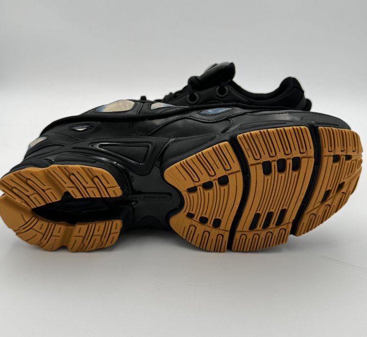 Raf Simons Ozweego Bunny Black