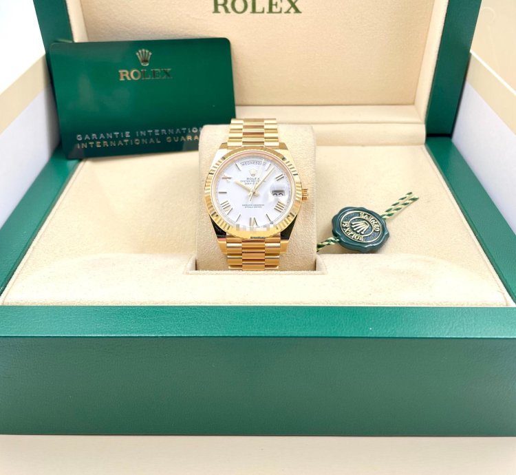 Rolex Day-date 40 228238 40mm Yellow Gold White Roman Dial Unworn 2023