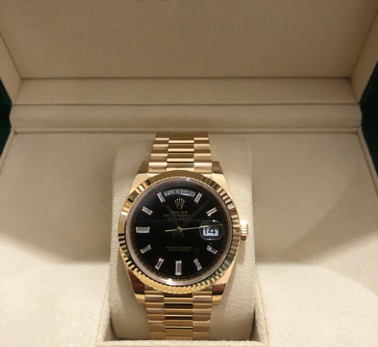 Rolex Day-date 40 228238 Black old Card