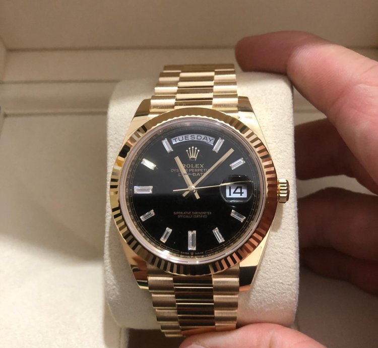 Rolex Day-date 40 228238 Black old Card