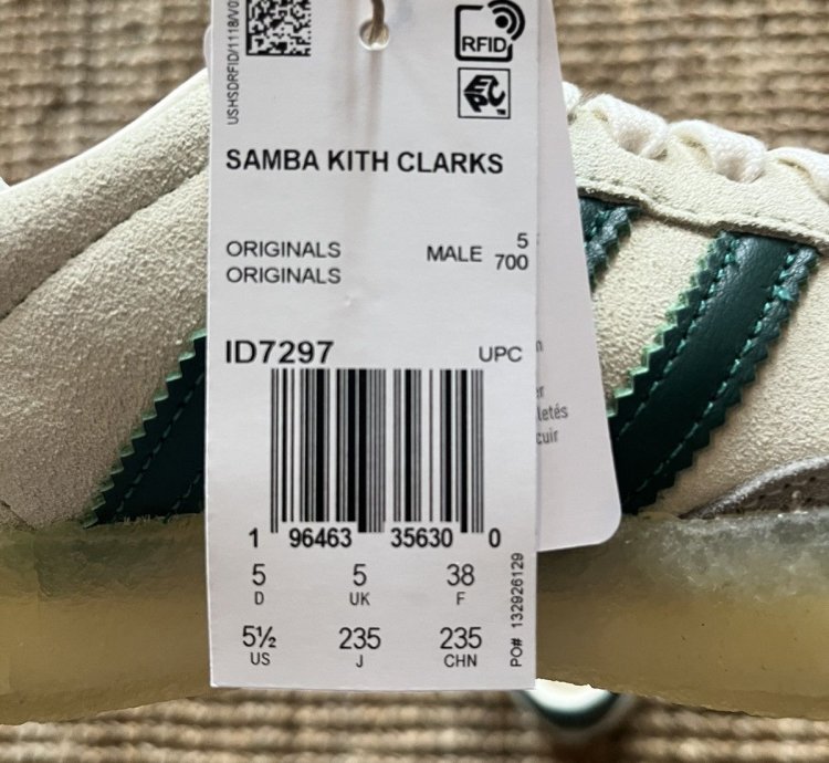 Ronnie Fieg Clarks 8th Street Samba Chalk White