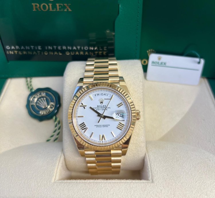 Rolex Day-date 40 228238 Day-date 40mm 18k Yellow Gold President White Roman Dial