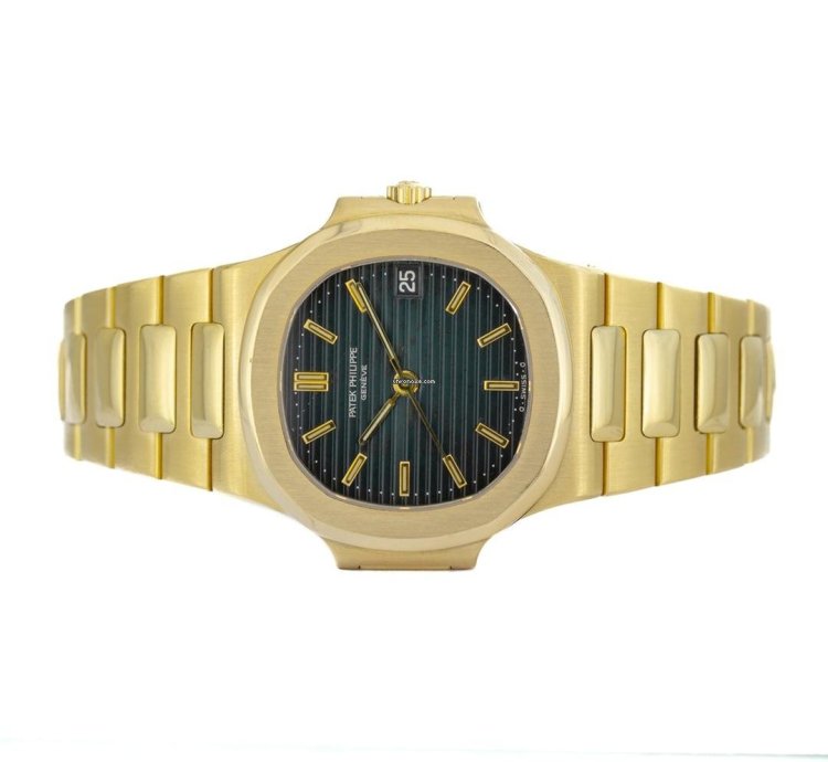 Patek Philippe Nautilus 18ct Yellowgold Blue Dial Ref 3800 001