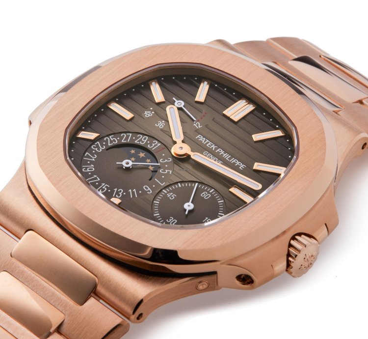 Patek Philippe Nautilus 18k Rose Gold 5712 1r-001 - Ats-w007866