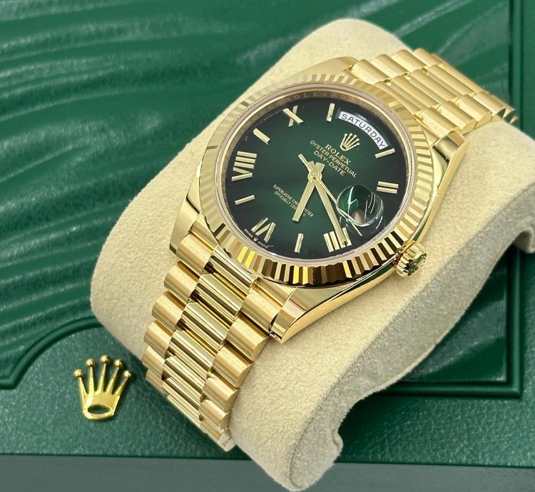 Rolex Day-date 40 228238 Green Roman Ombre