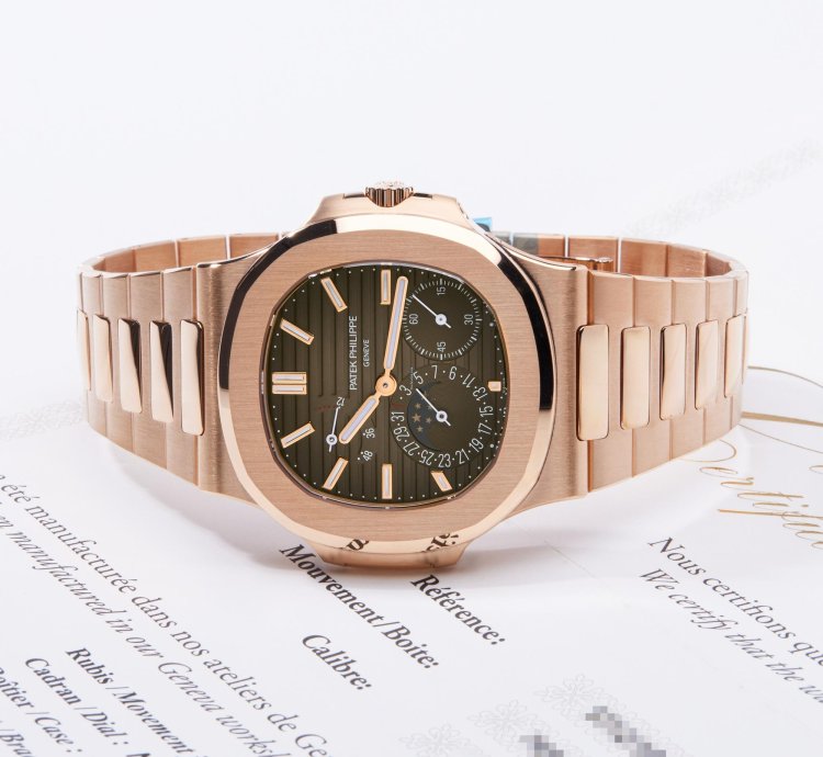 Patek Philippe Nautilus 18k Rose Gold 5712 1r-001 - Ats-w007866