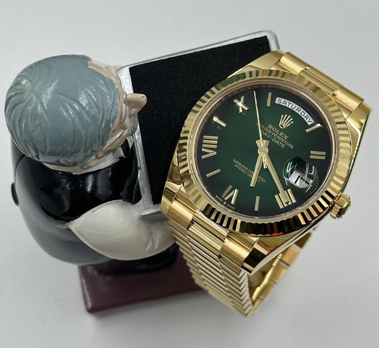 Rolex Day-date 40 228238 Green Roman Ombre