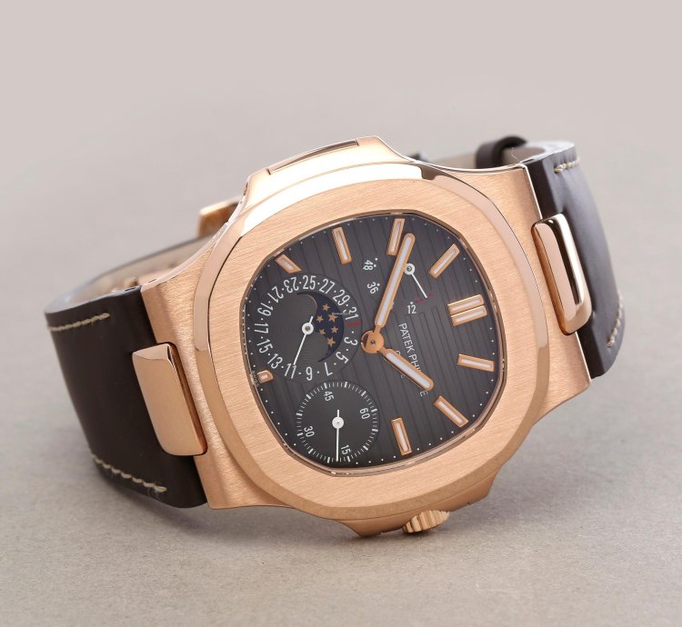 Patek Philippe Nautilus 18k Rose Gold 5712r-001 - Ats-w007785