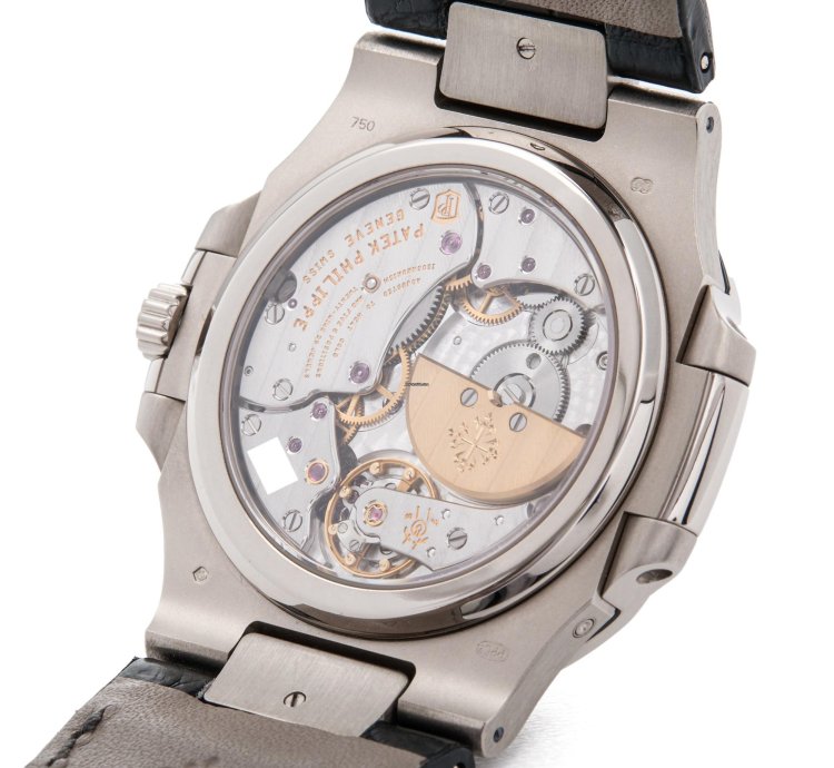 Patek Philippe Nautilus 18k White Gold 5712g-001 - Ats-w007843