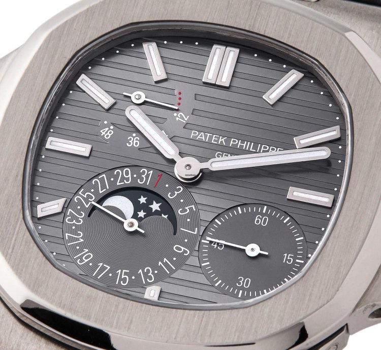 Patek Philippe Nautilus 18k White Gold 5712g-001 - Ats-w007843