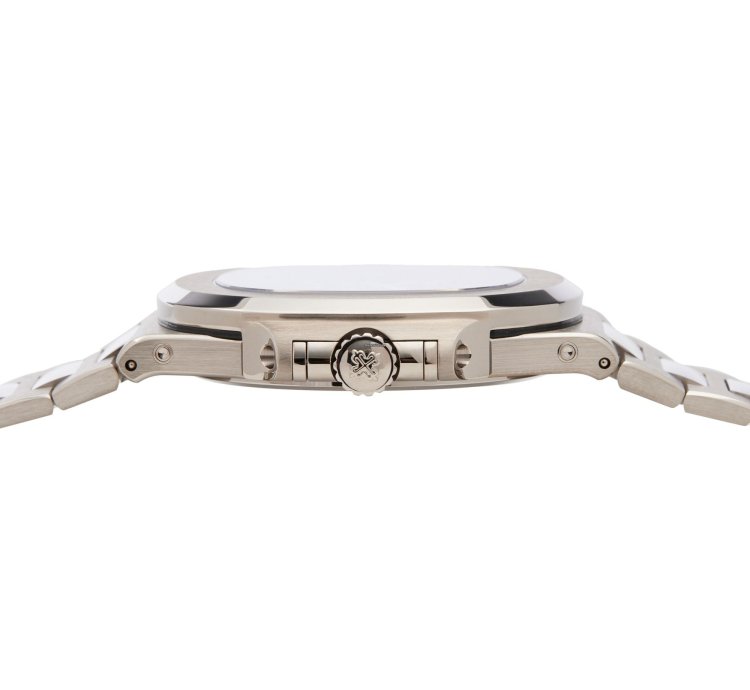 Patek Philippe Nautilus 18k White Gold 5740g-001 - Ats-w007825