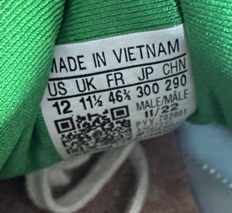 Sean Wotherspoon Orketro Friends Family Blue Sample