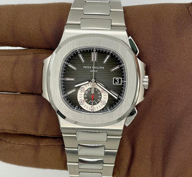 Patek Philippe Nautilus 2011 Mint Full Set Steel Nautilus 5980 1a-014 Black Dial