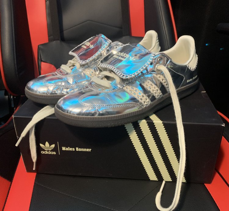 Silver Sambas