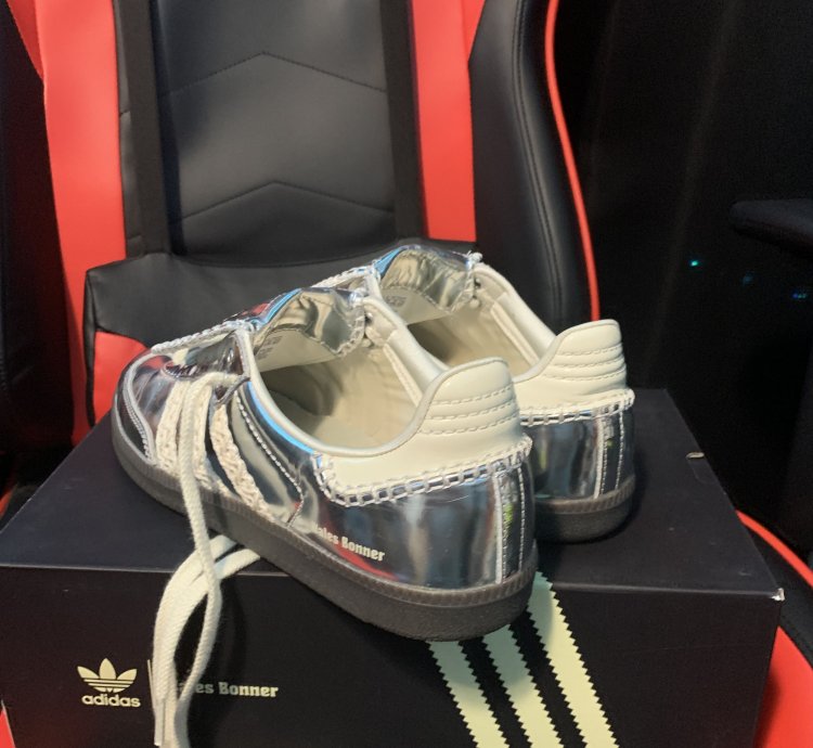 Silver Sambas