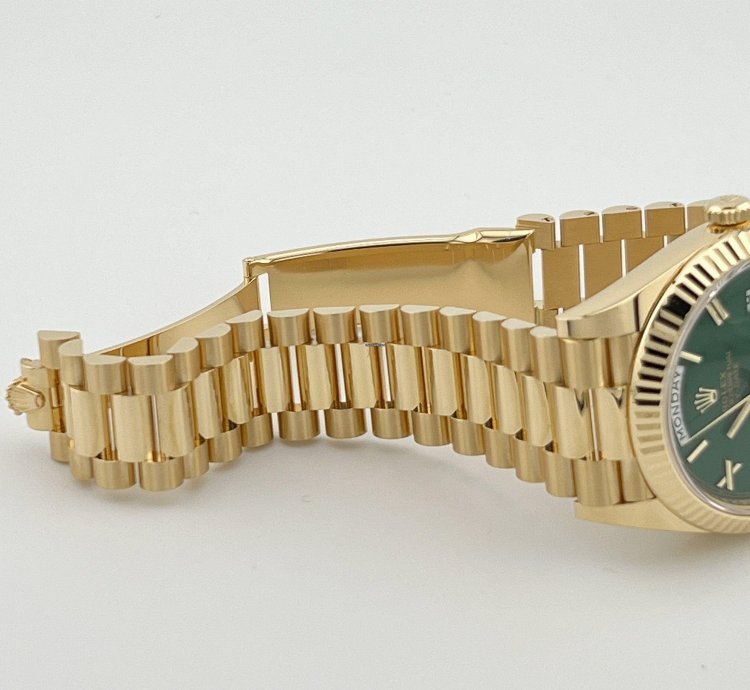 Rolex Day-date 40 228238 Yellow Gold Green Roman Numerals Dial 2023