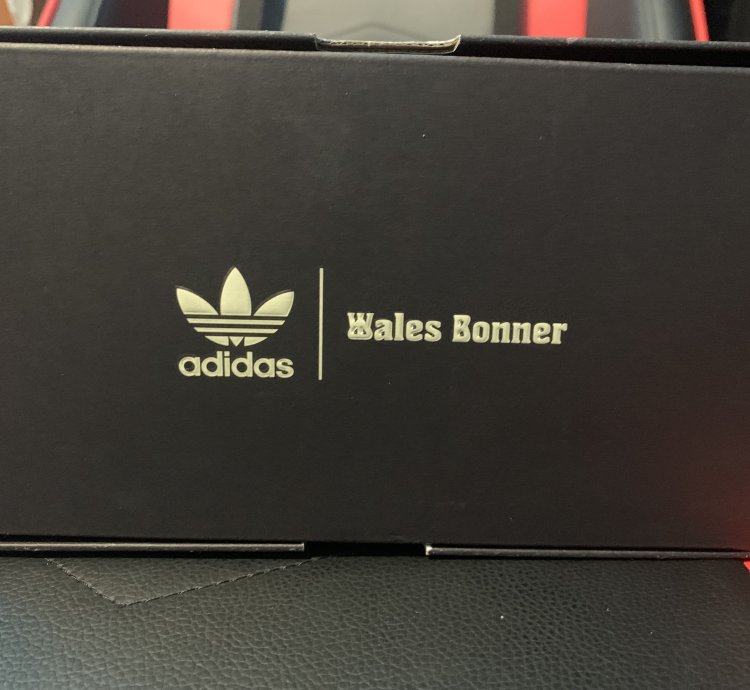 Silver Sambas