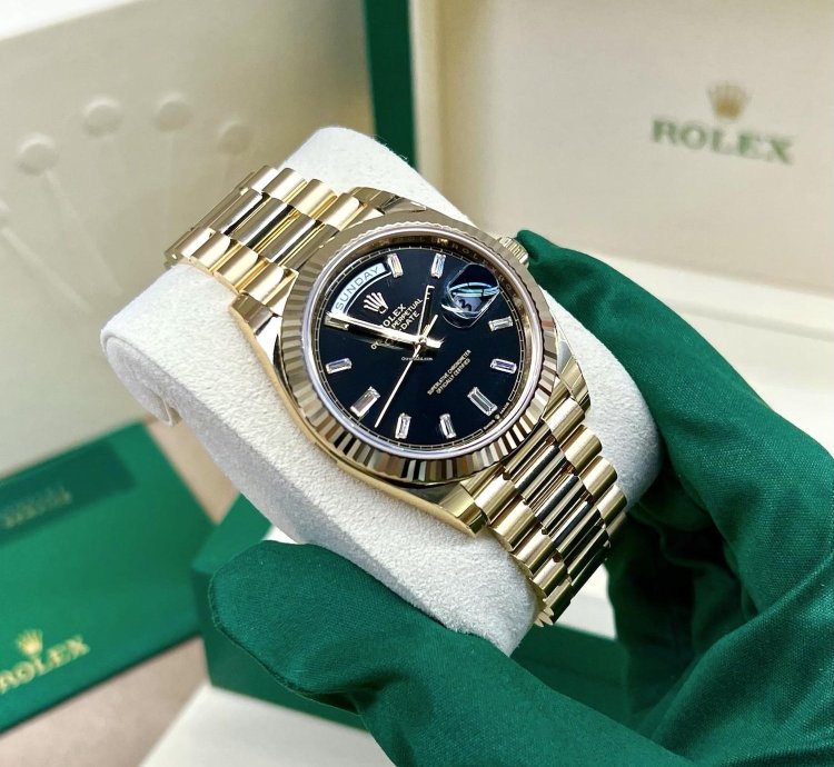 Rolex Day-date 40 228238 Yellow Gold Watch Black Baguette Diamond Dial