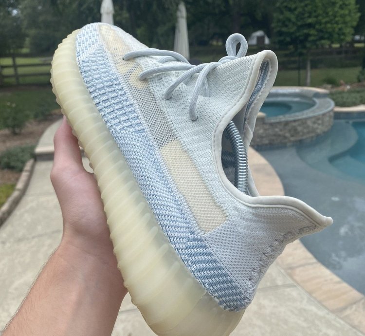 Size 10 5 Adidas Yeezy Boost 350 V2 Cloud White Blue Fw3043