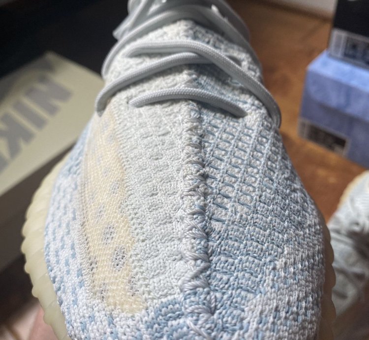 Size 10 5 Adidas Yeezy Boost 350 V2 Cloud White Blue Fw3043