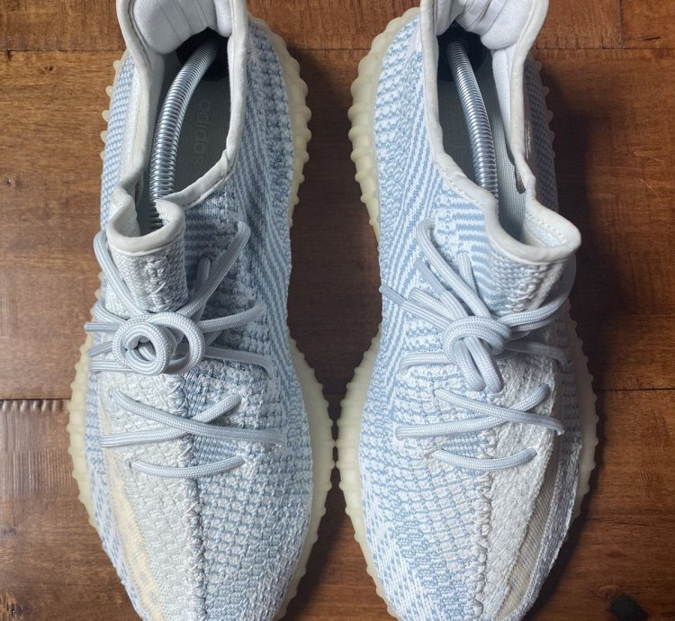Size 10 5 Adidas Yeezy Boost 350 V2 Cloud White Blue Fw3043