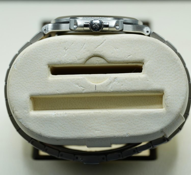 Patek Philippe Nautilus 2012 Nautilus 5711 White Dial Discontinued - Excellent Condition Full Set