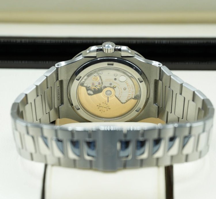 Patek Philippe Nautilus 2012 Nautilus 5711 White Dial Discontinued - Excellent Condition Full Set