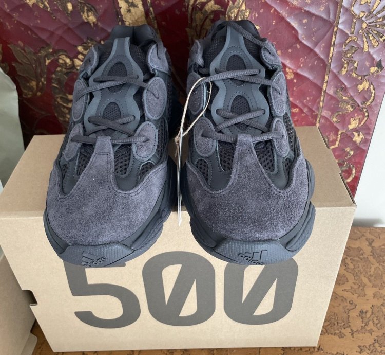 Size 10 Adidas Yeezy 500 Utility Black Brand New