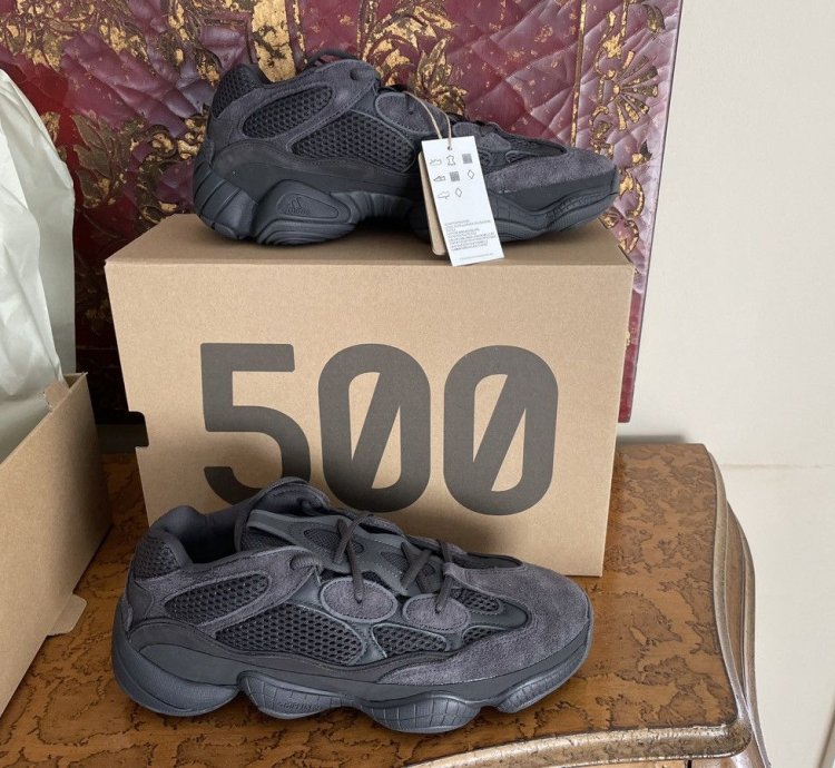 Size 10 Adidas Yeezy 500 Utility Black Brand New