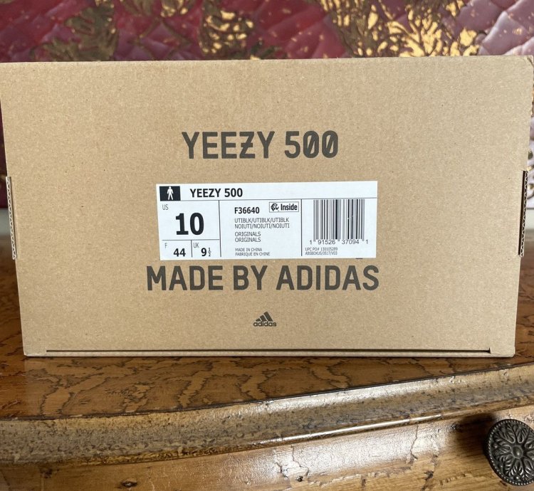 Size 10 Adidas Yeezy 500 Utility Black Brand New