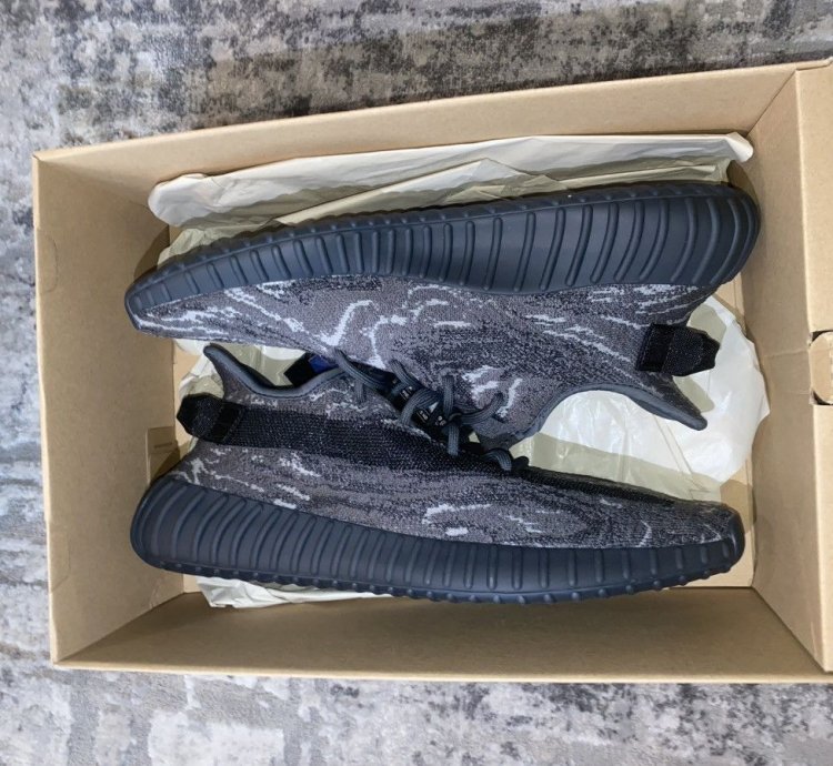 Size 12 - Adidas Yeezy Boost 350 V2 Low Mx Dark Salt New