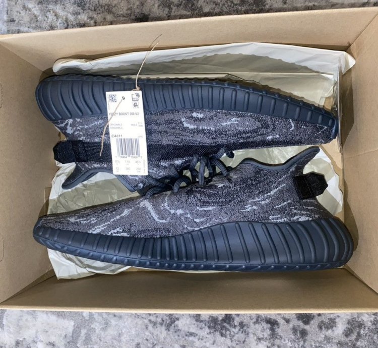 Size 12 - Adidas Yeezy Boost 350 V2 Low Mx Dark Salt New