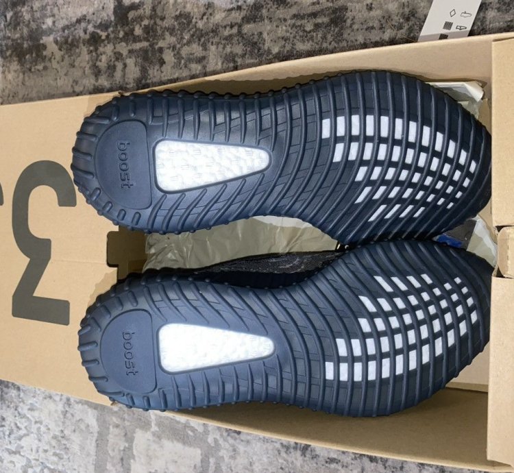 Size 12 - Adidas Yeezy Boost 350 V2 Low Mx Dark Salt New